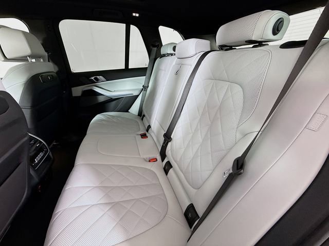 Used 2024 BMW X5 xDrive50e w/ M Sport Package AWD/4WD image 25