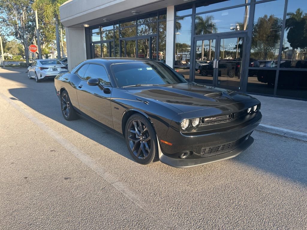 Used 2023 Dodge Challenger R/T w/ Blacktop Package image 1