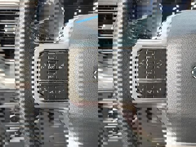 Used 2023 Ford Expedition Max XLT image 26