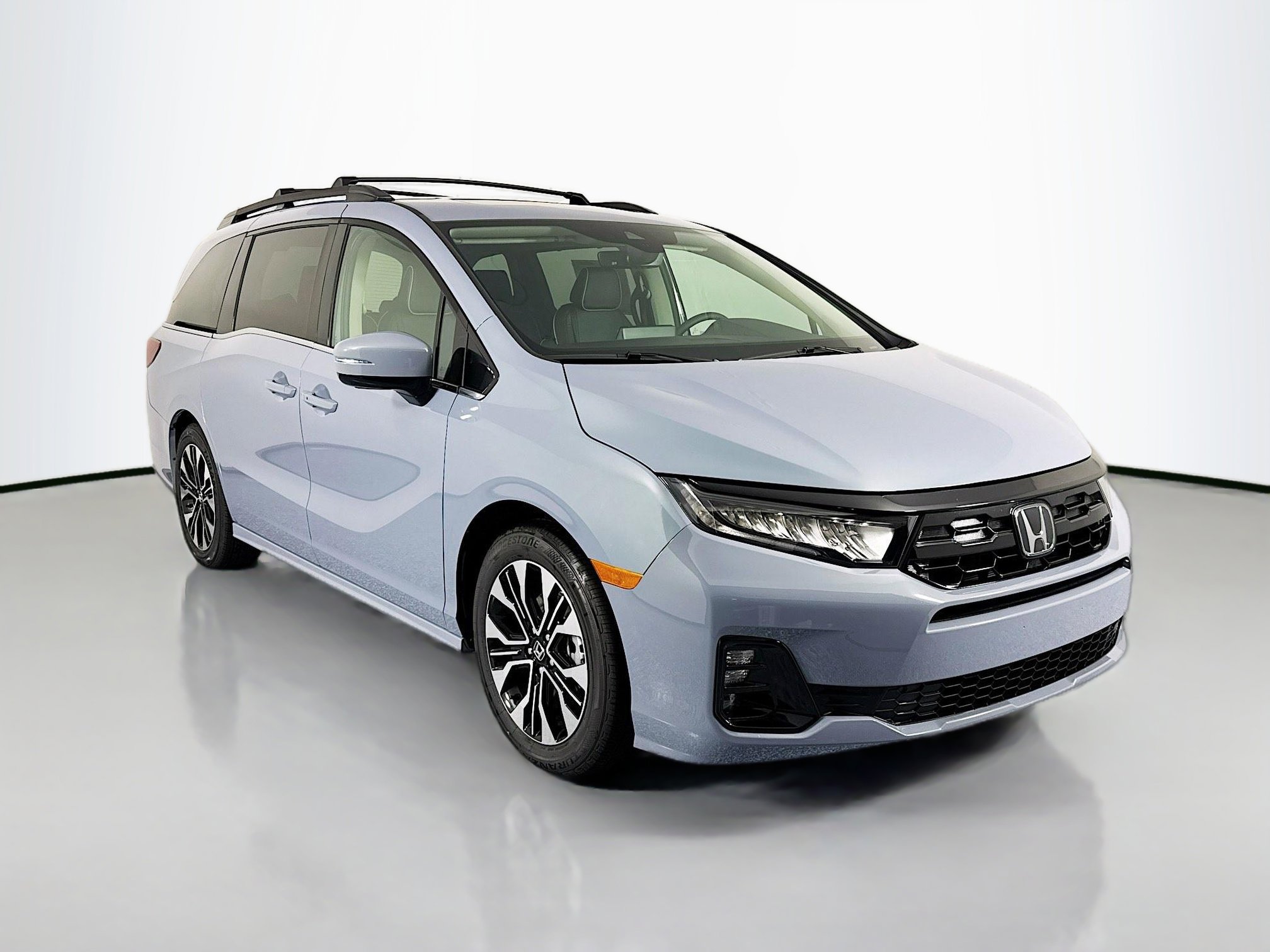 New 2026 Honda Odyssey Elite image 3