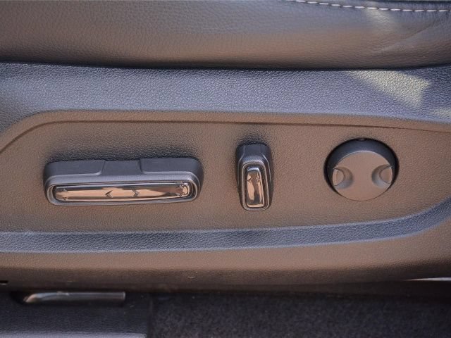 Used 2025 Honda Pilot EX-L image 8