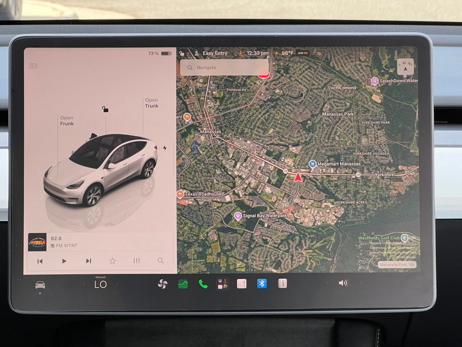 Used 2022 Tesla Model Y Long Range AWD/4WD image 24