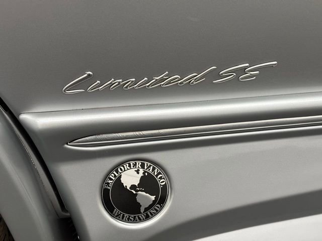 Used 2019 GMC Savana 2500 Extended w/ Enhanced Convenience Package image 18