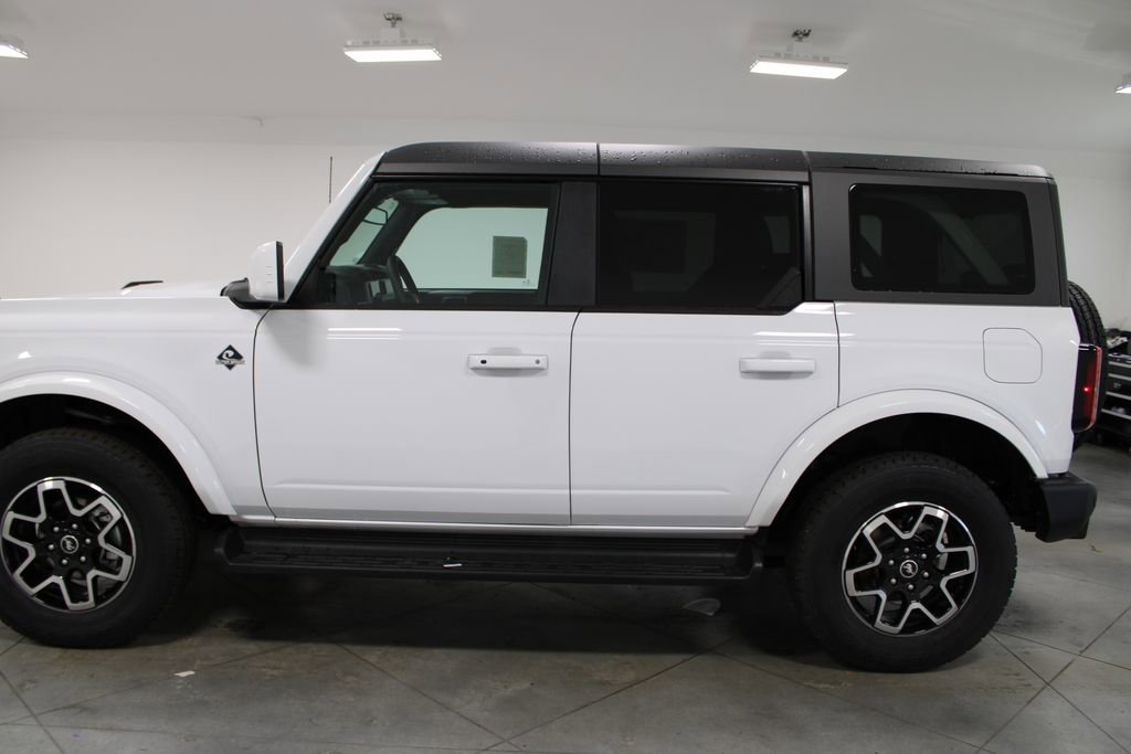 New 2025 Ford Bronco Outer Banks image 5