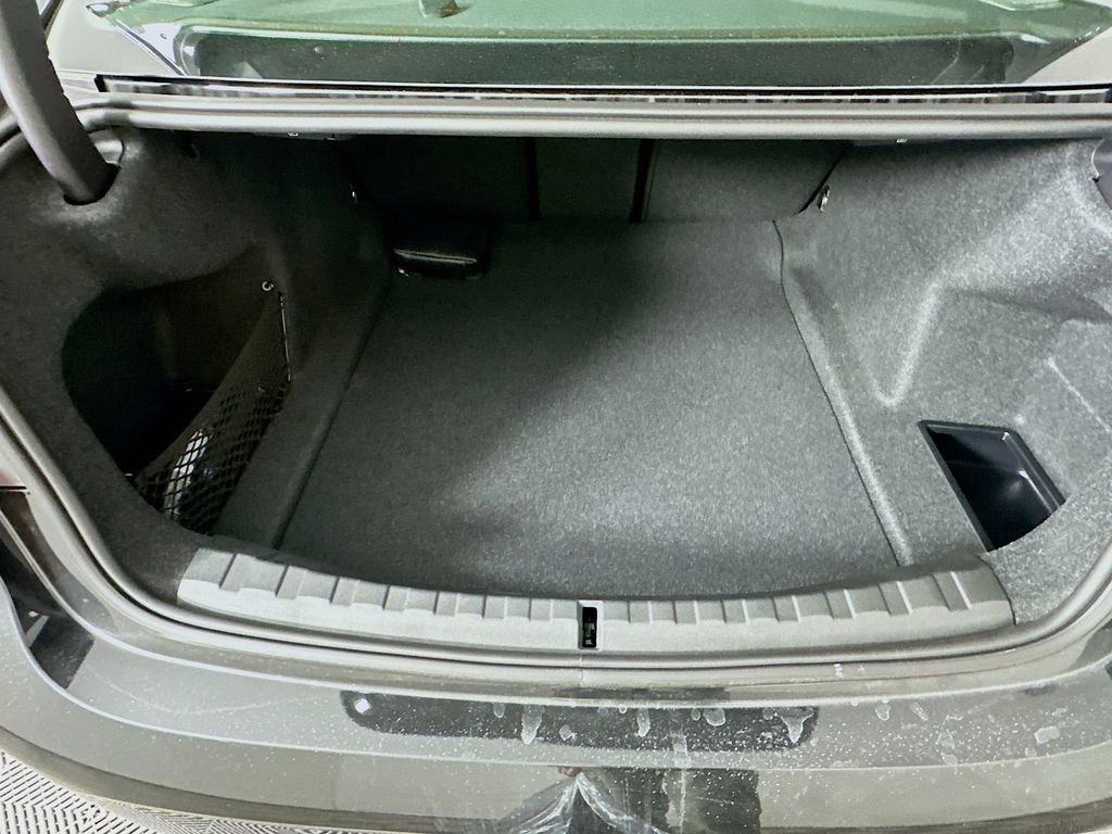 New 2026 BMW 330i xDrive Sedan w/ M Sport Package image 33