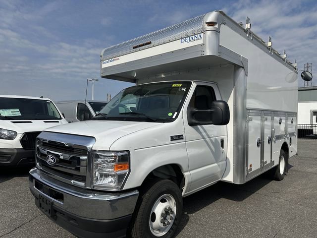 New 2026 Ford E-350 and Econoline 350 Super Duty w/ Power Equipment Group image 9