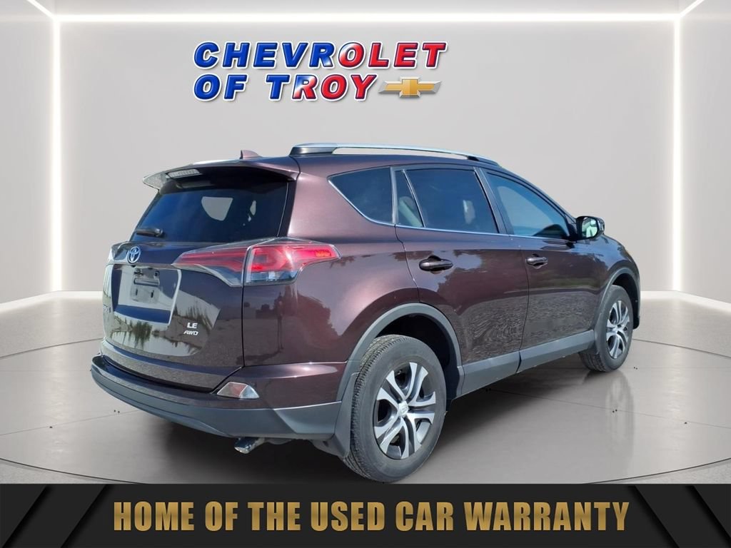 Used 2016 Toyota RAV4 LE AWD/4WD image 9
