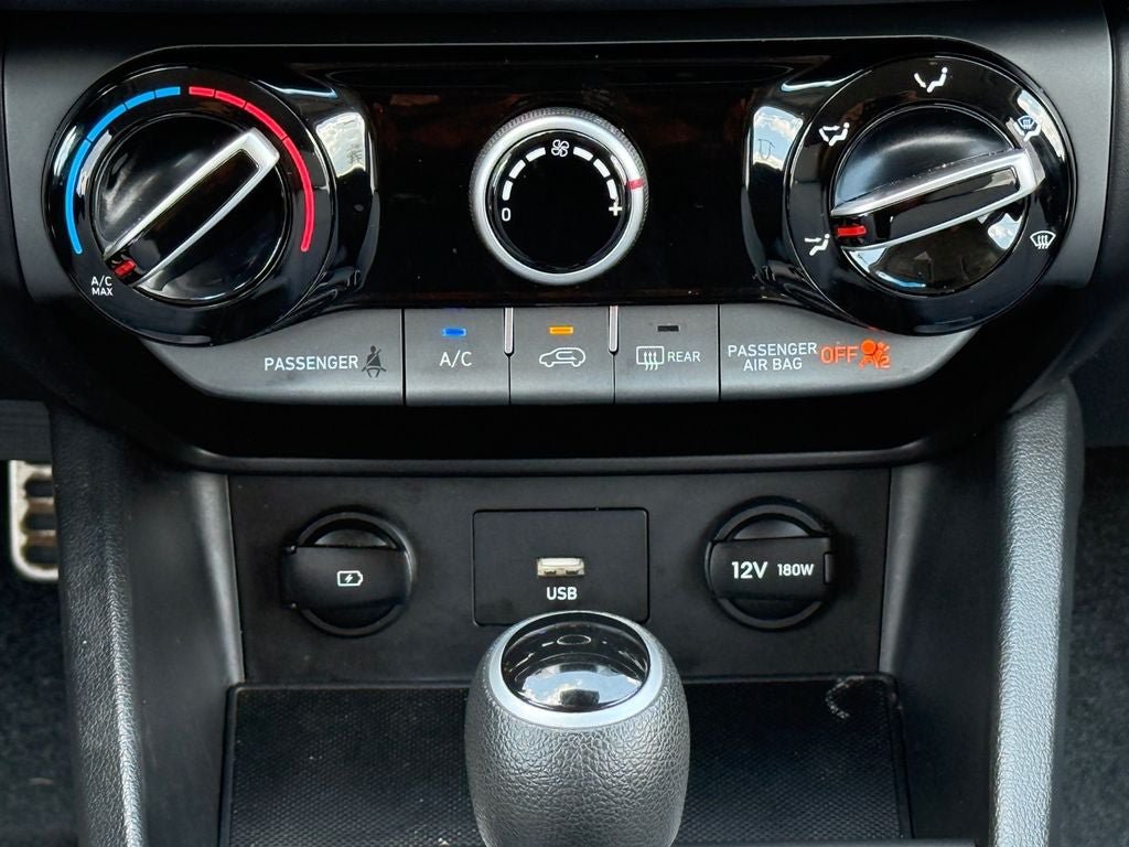 Used 2022 Hyundai Kona SEL FWD image 26