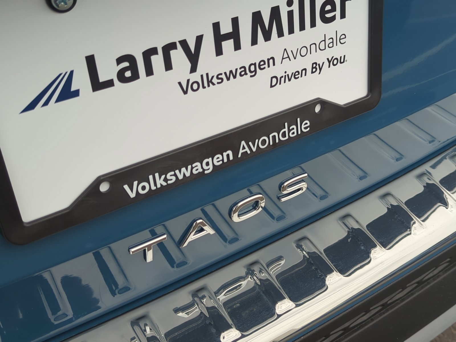 New 2026 Volkswagen Taos S FWD image 22