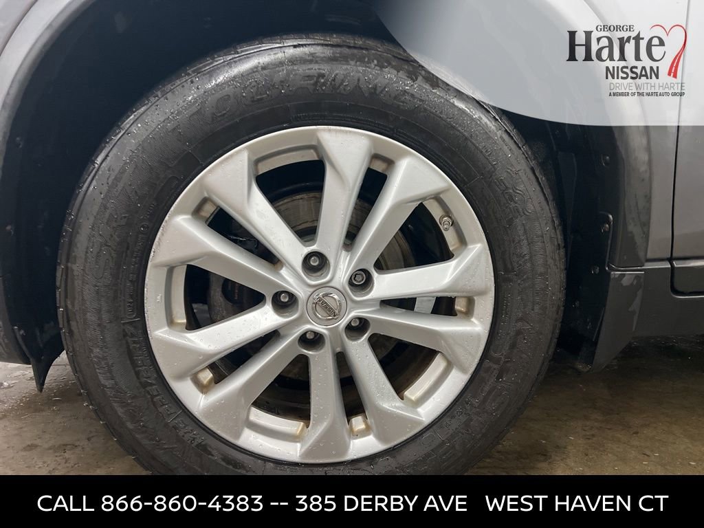 Used 2016 Nissan Rogue SV image 19