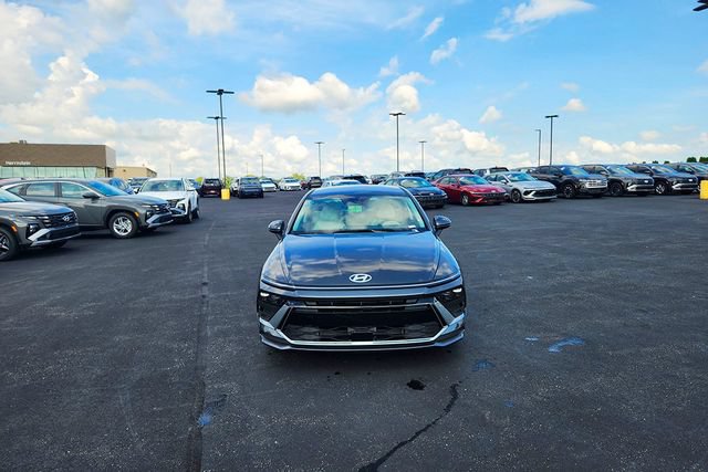 New 2026 Hyundai Sonata Blue FWD image 2
