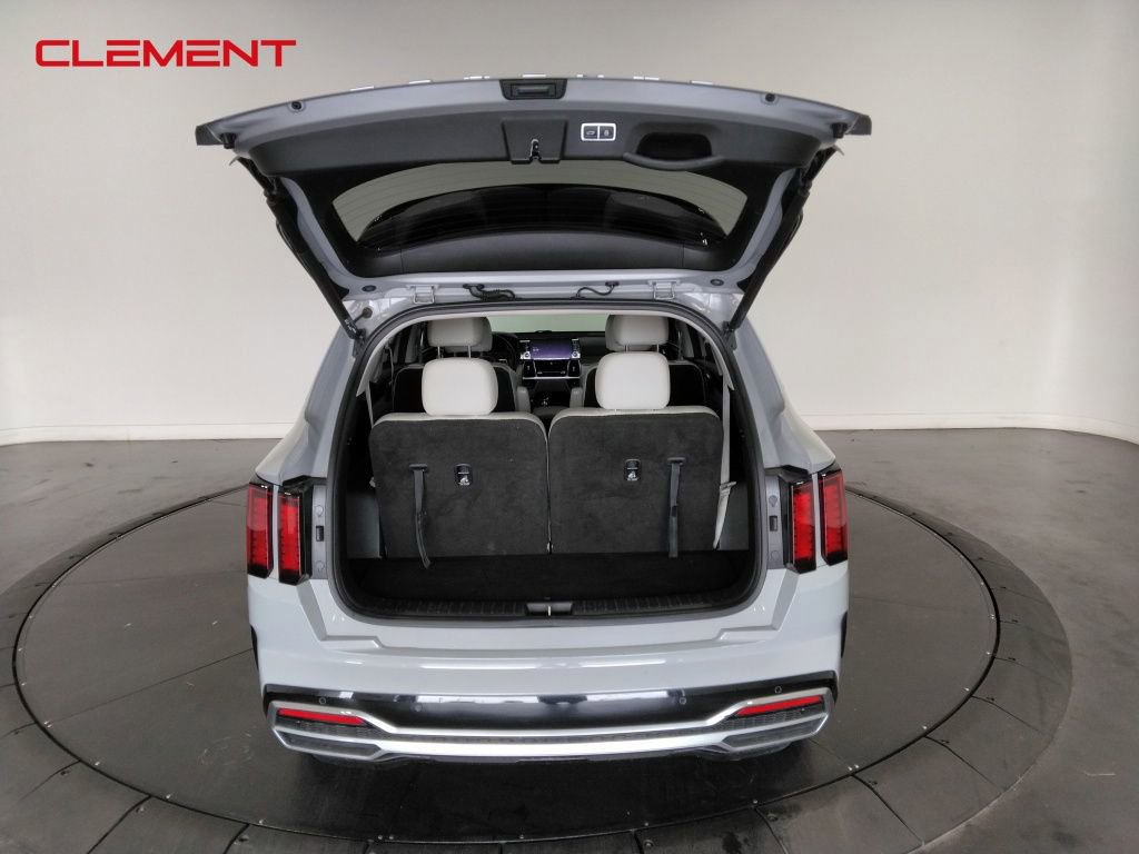 Used 2022 Kia Sorento EX image 8