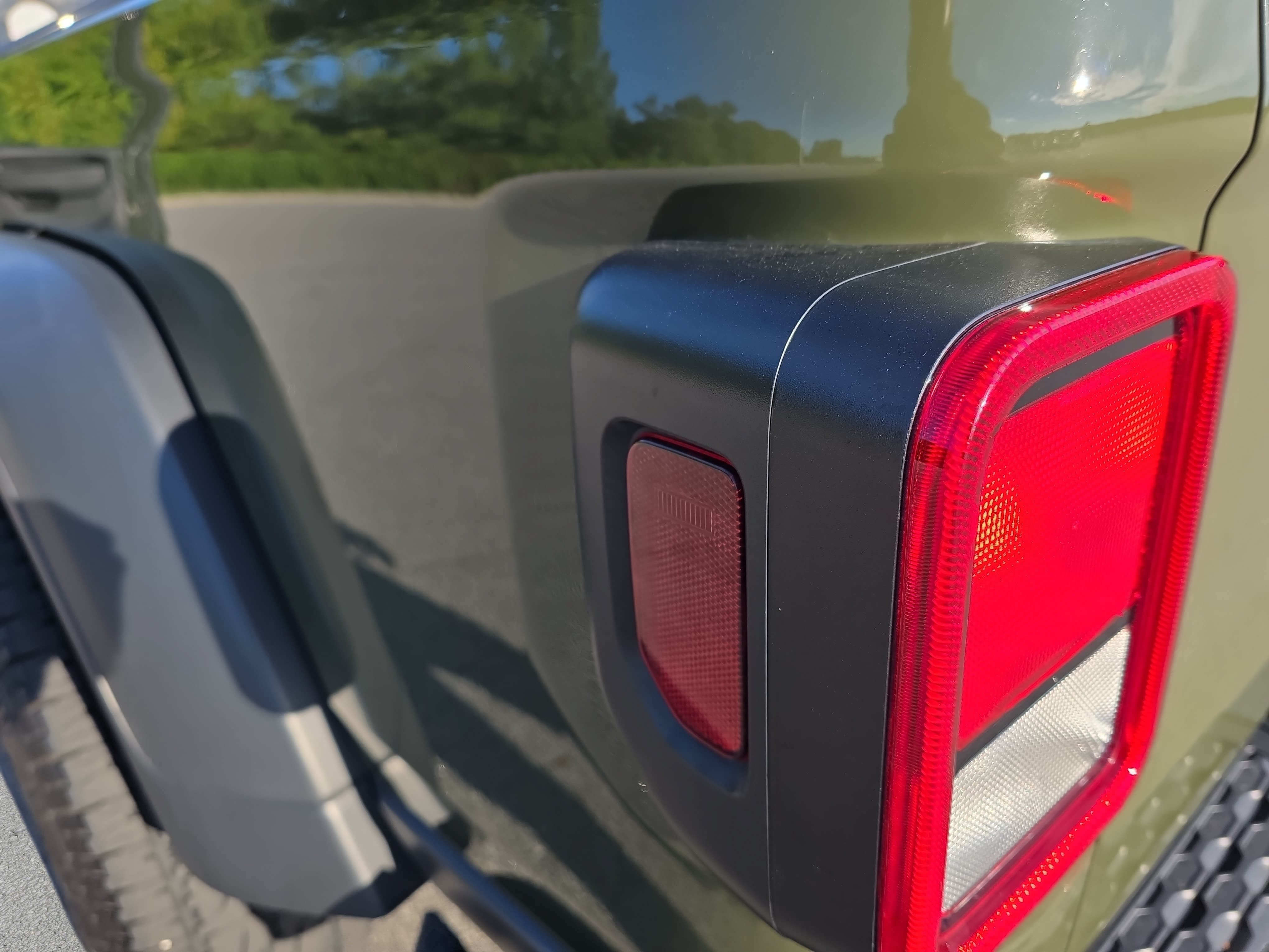 Used 2022 Jeep Gladiator Rubicon w/ Trailer Tow Package AWD/4WD image 32