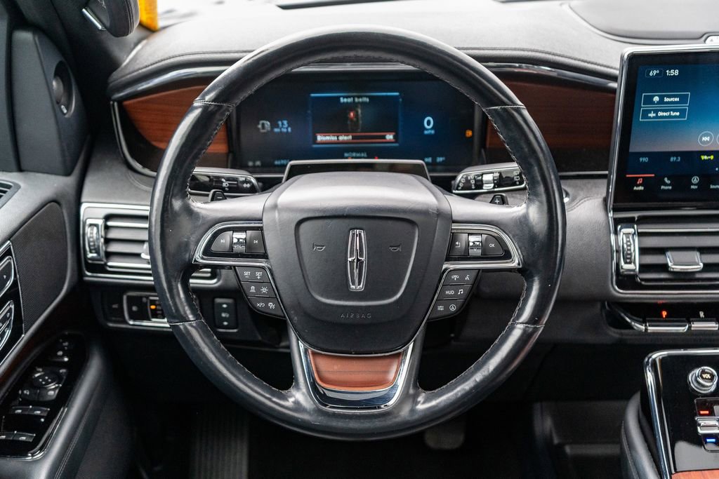 Used 2023 Lincoln Navigator Reserve image 16