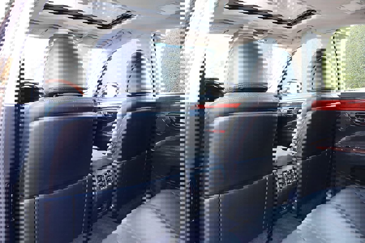 Used 2010 Lexus LS 460 image 37