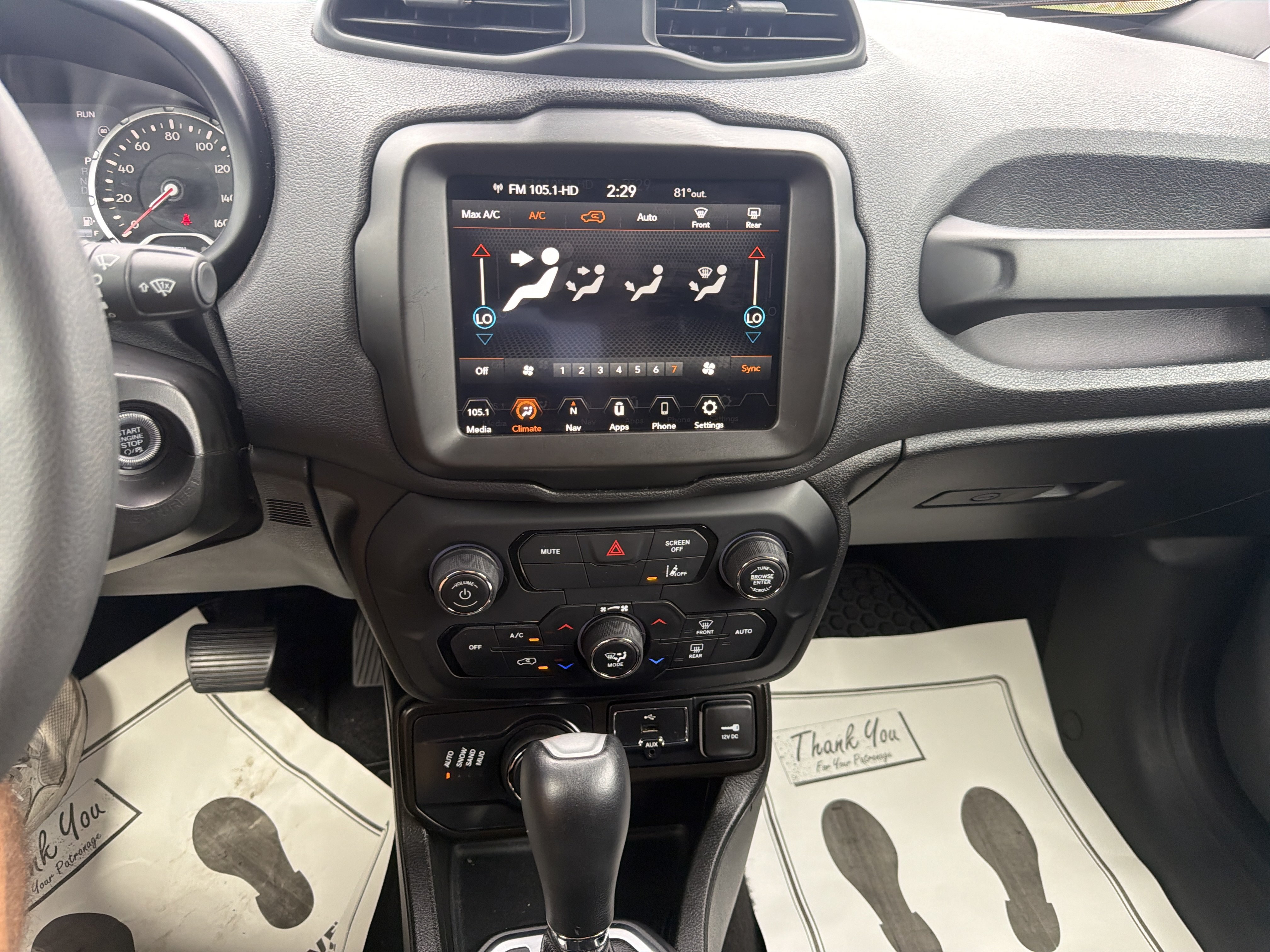 Used 2023 Jeep Renegade Latitude AWD/4WD image 24