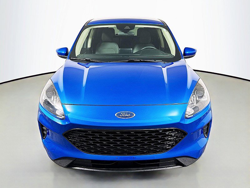 Used 2020 Ford Escape SE image 2