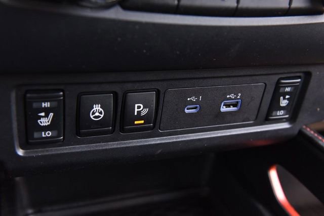 Used 2022 Nissan Frontier PRO-4X image 21