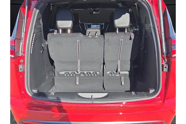 New 2026 Chrysler Pacifica Select w/ S Appearance Package FWD image 13