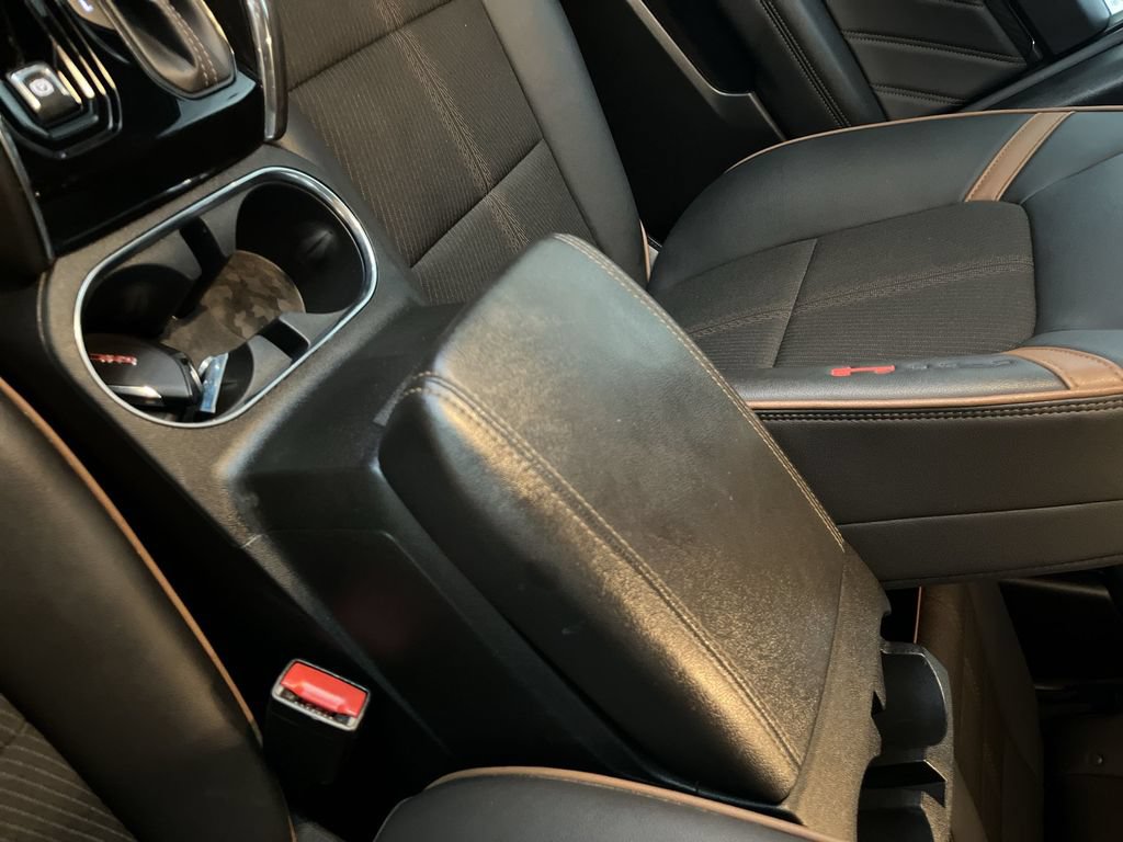 Used 2024 GMC Canyon AT4 w/ Technology Package AWD/4WD image 25