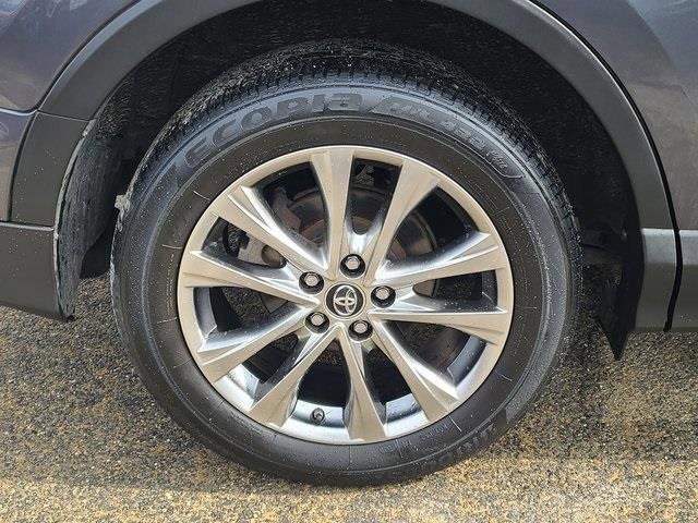 Used 2018 Toyota RAV4 Limited image 34