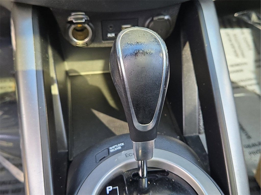 Used 2016 Hyundai Veloster Base w/ Option Group 02 image 16