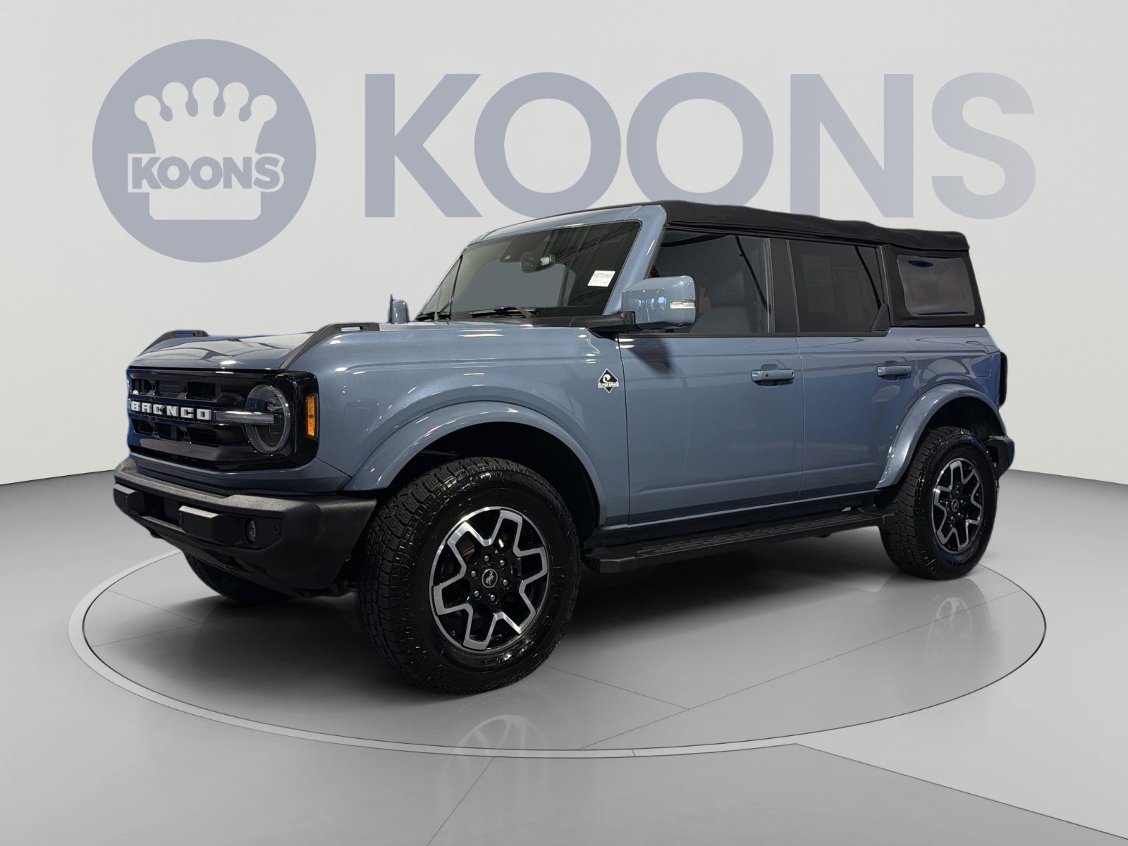 Used 2023 Ford Bronco Outer Banks AWD/4WD image 1