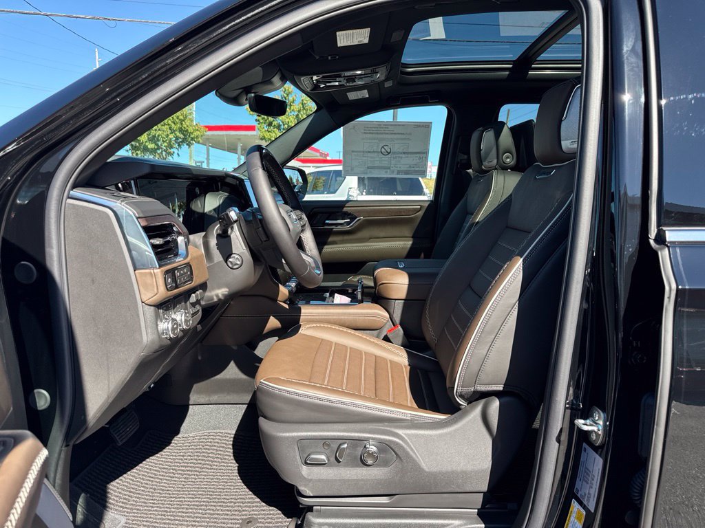 New 2026 GMC Yukon Denali Ultimate AWD/4WD image 15