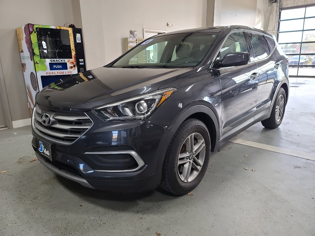 Used 2018 Hyundai Santa Fe Sport image 2
