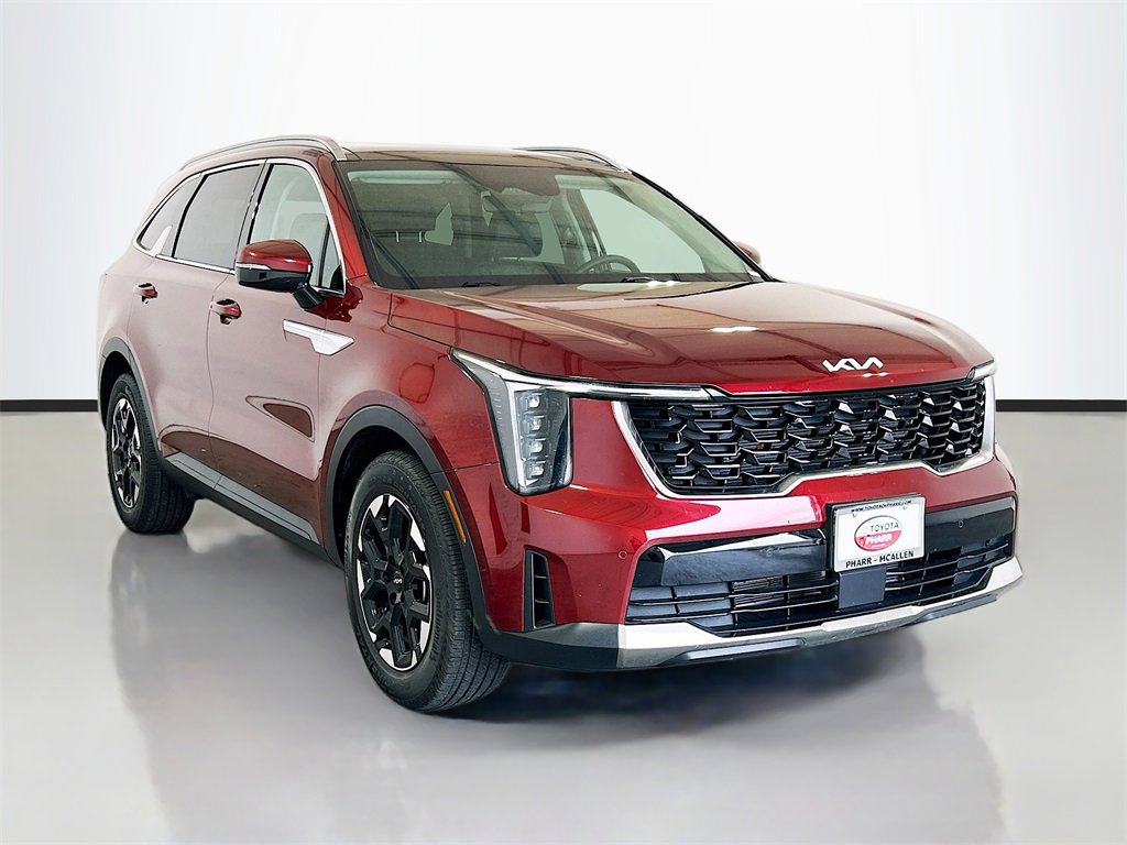 Used 2025 Kia Sorento S w/ Panoramic Sunroof Package image 3