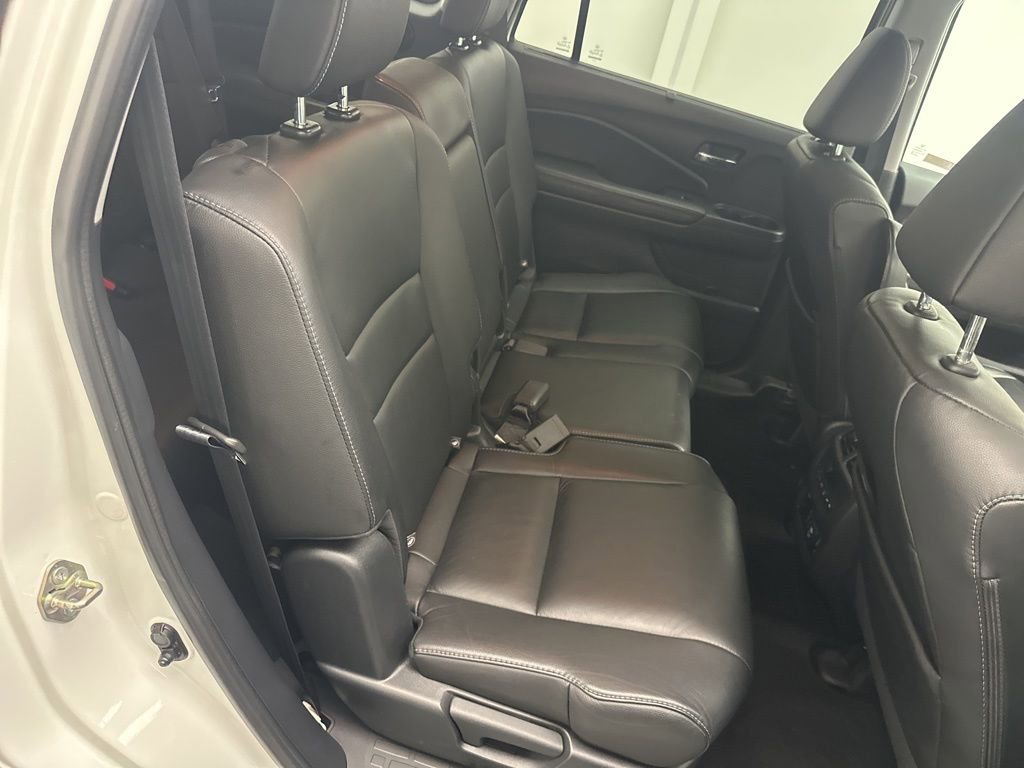 Used 2020 Honda Pilot EX-L image 11