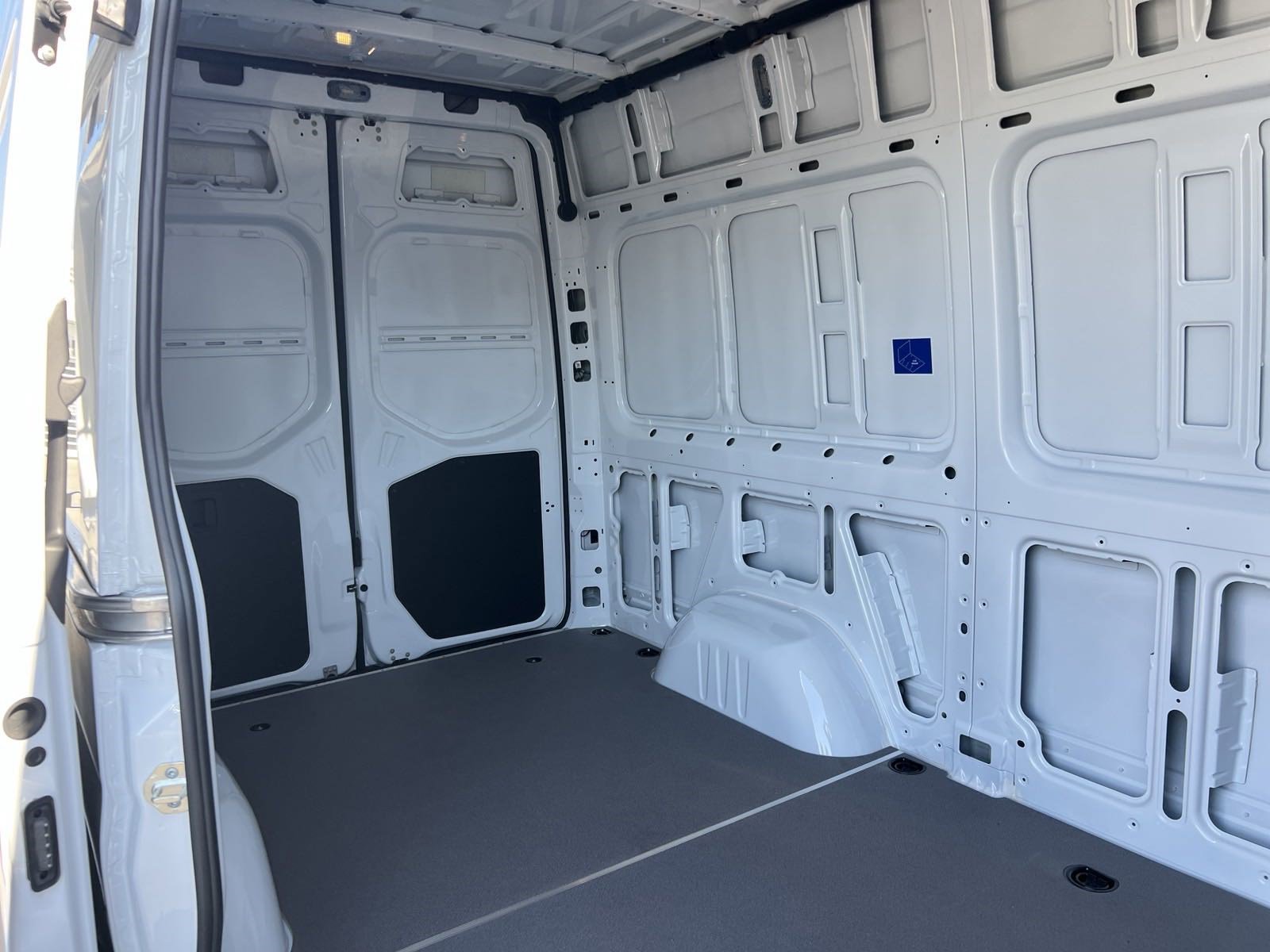 New 2025 Mercedes-Benz Sprinter 2500 image 34
