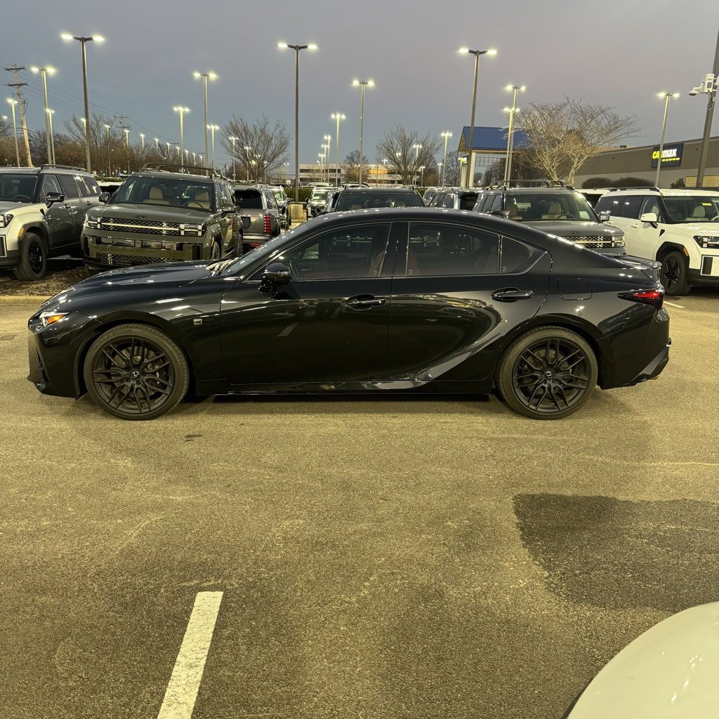 Used 2024 Lexus IS 500 image 3