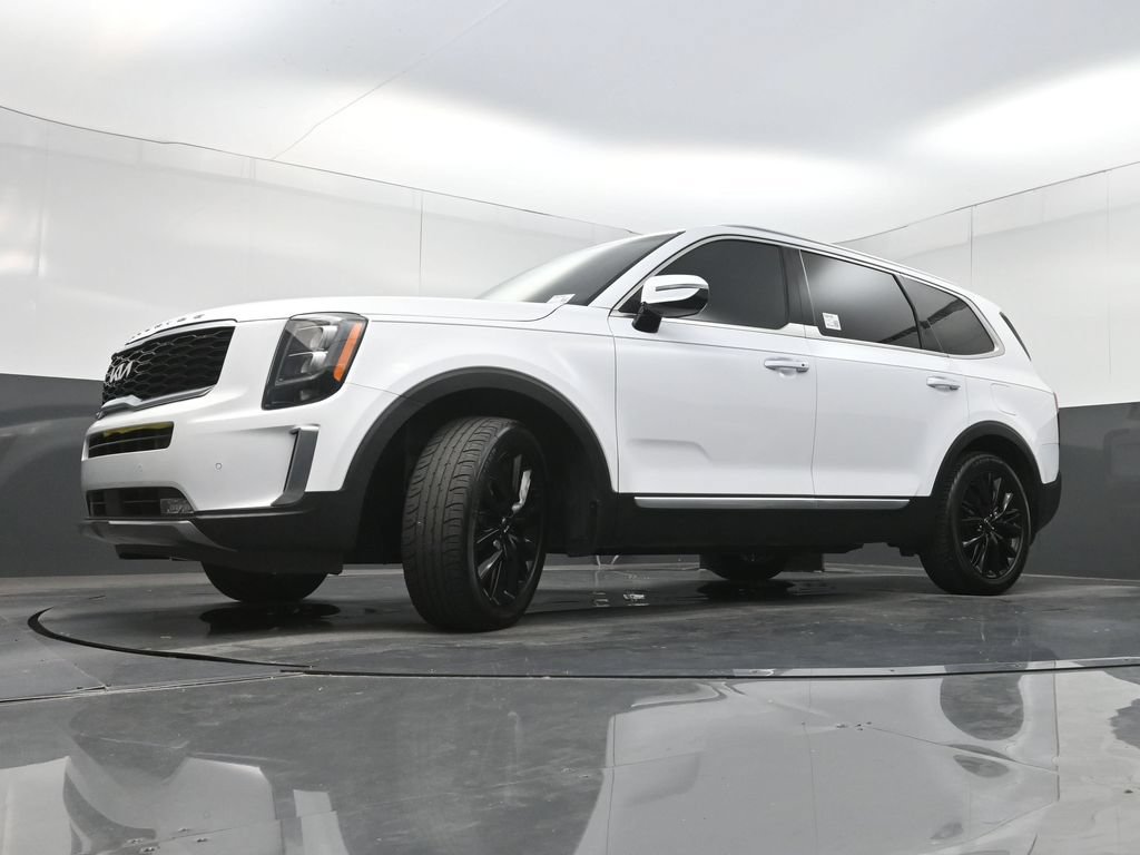 Used 2022 Kia Telluride SX w/ Towing Package FWD image 32