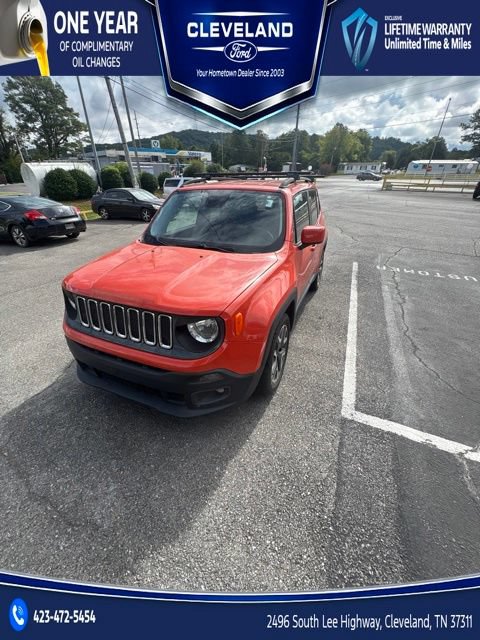 Used 2016 Jeep Renegade Latitude FWD image 1