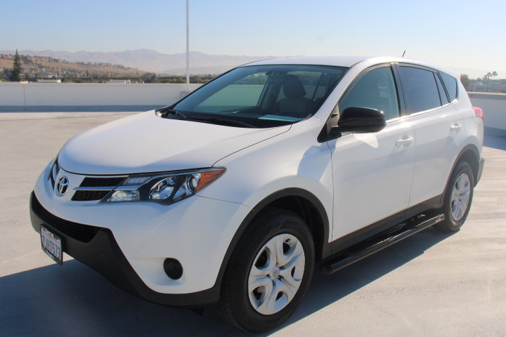 Used 2015 Toyota RAV4 LE FWD image 6