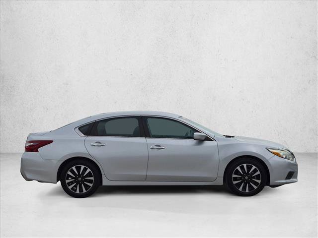 Used 2018 Nissan Altima 2.5 SV FWD image 4