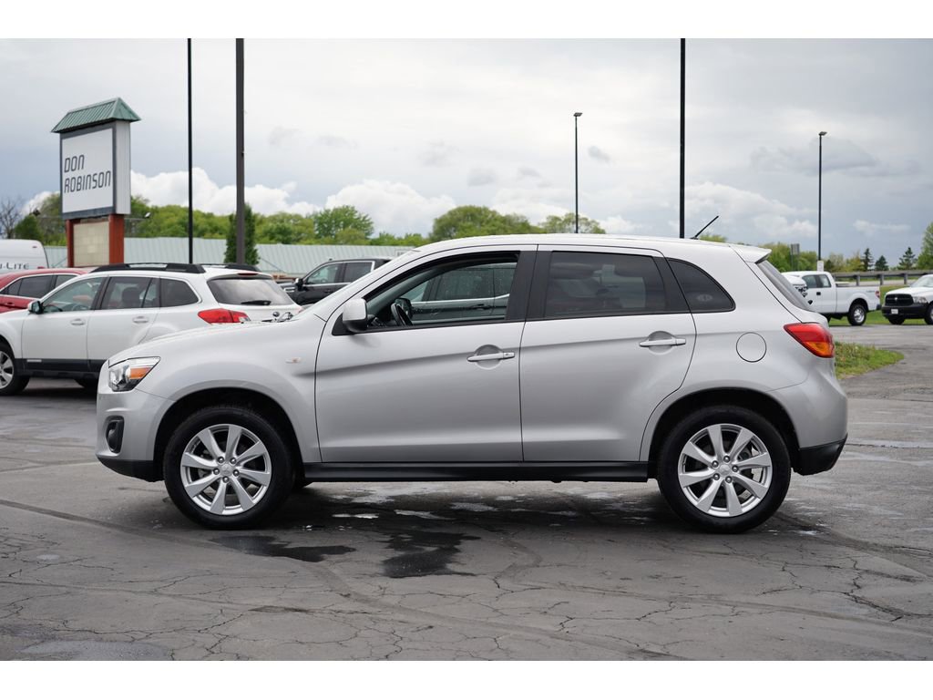 Used 2015 Mitsubishi Outlander Sport ES image 6