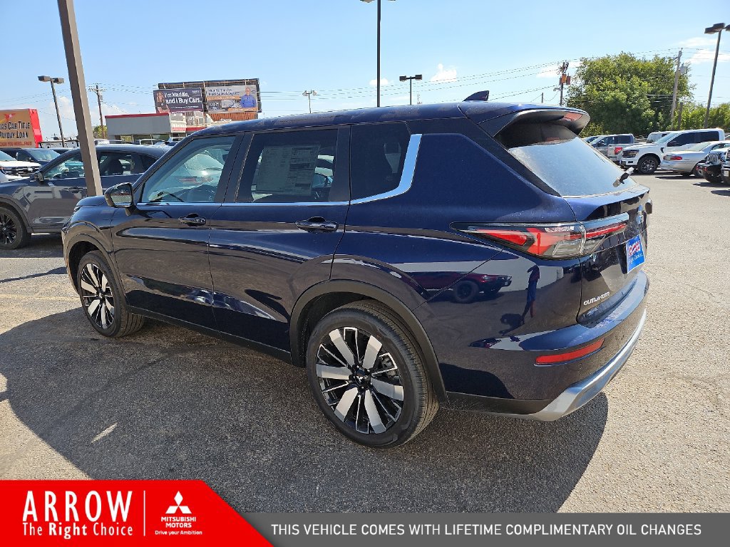 New 2026 Mitsubishi Outlander SE AWD/4WD image 8