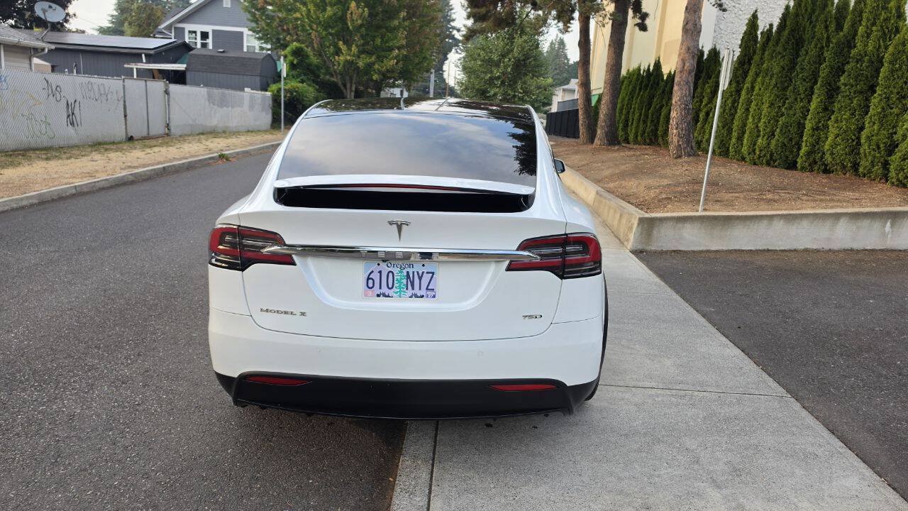 Used 2017 Tesla Model X 75D AWD/4WD image 7