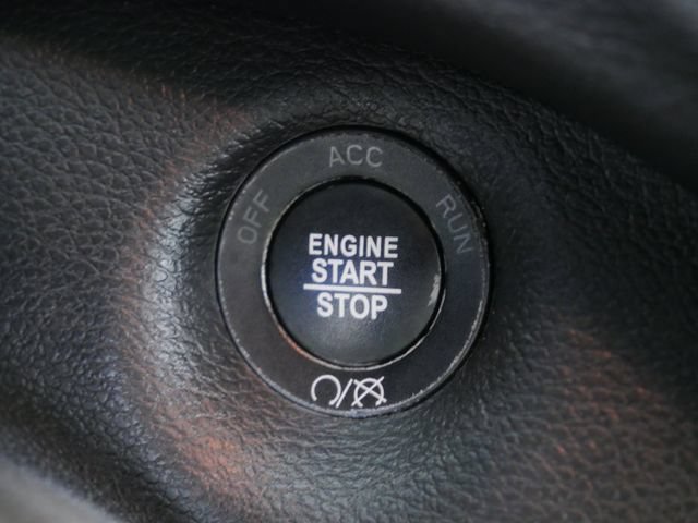 Used 2020 Jeep Cherokee Trailhawk w/ Comfort/Convenience Group AWD/4WD image 28