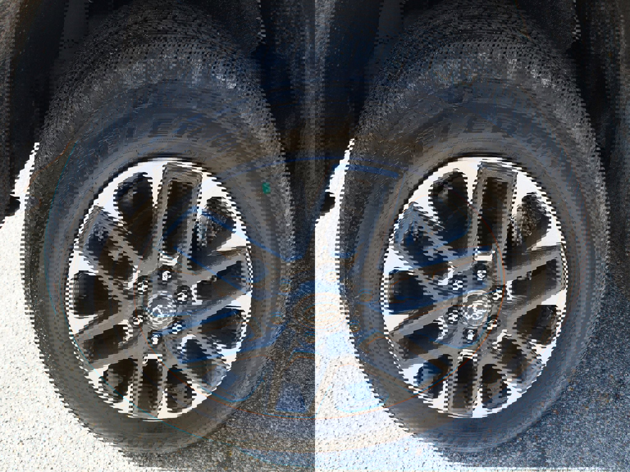 Used 2025 Toyota Tundra Limited image 26