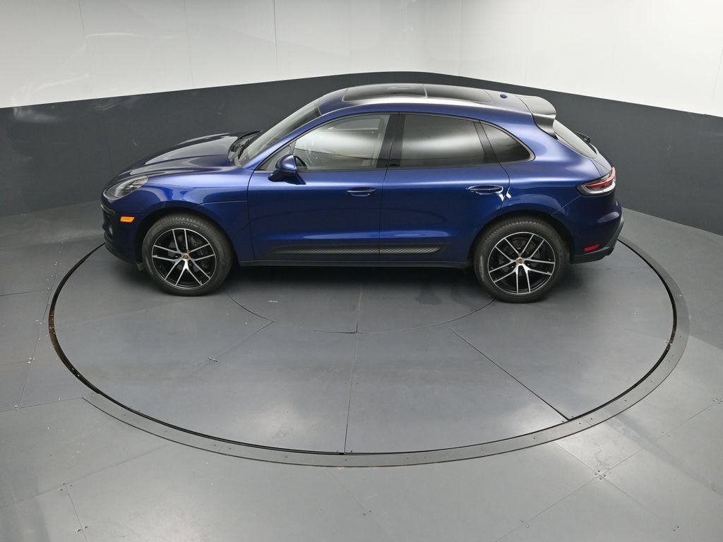 Certified 2023 Porsche Macan AWD/4WD image 35