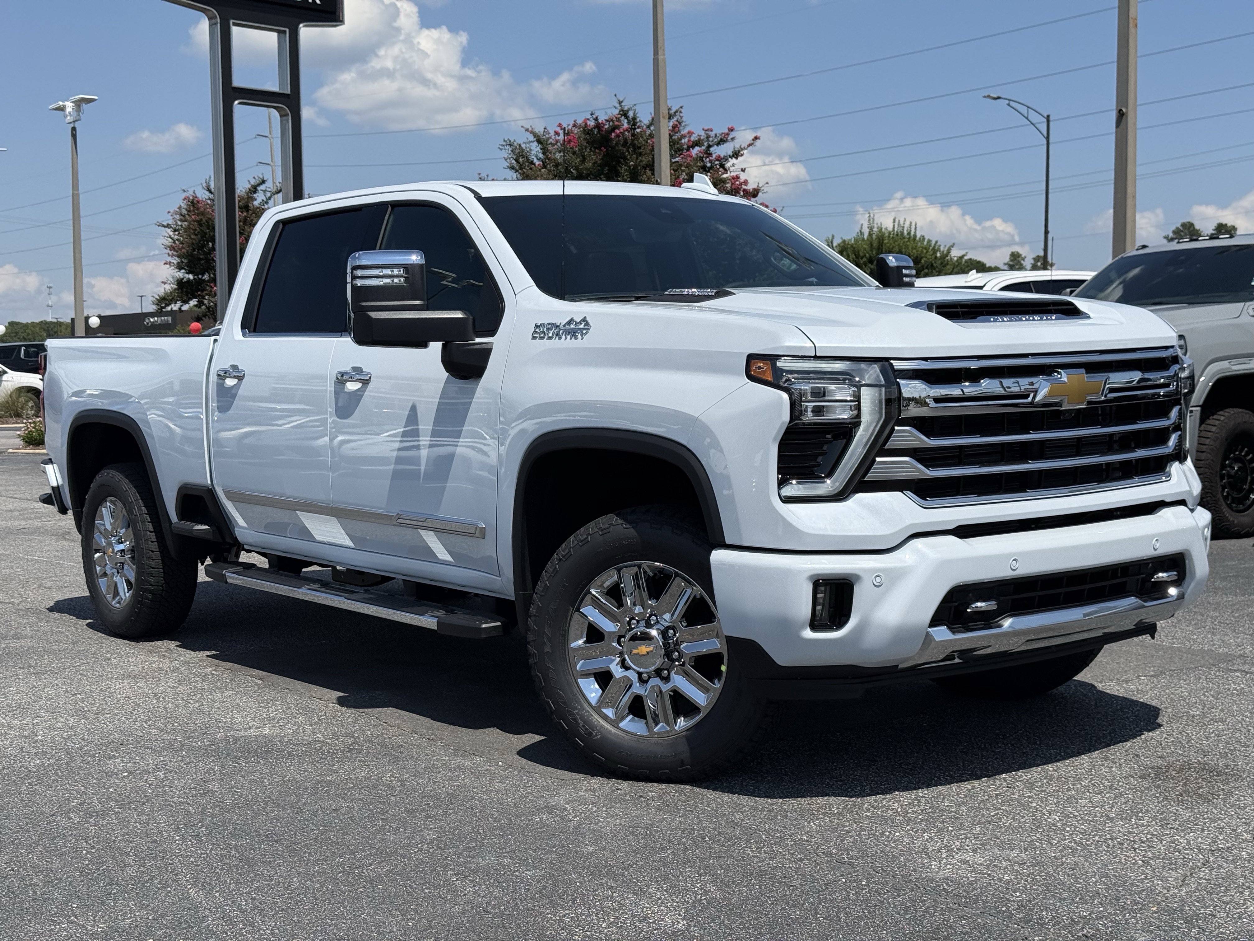 New 2026 Chevrolet Silverado 2500 High Country w/ High Country Premium Package AWD/4WD video 2