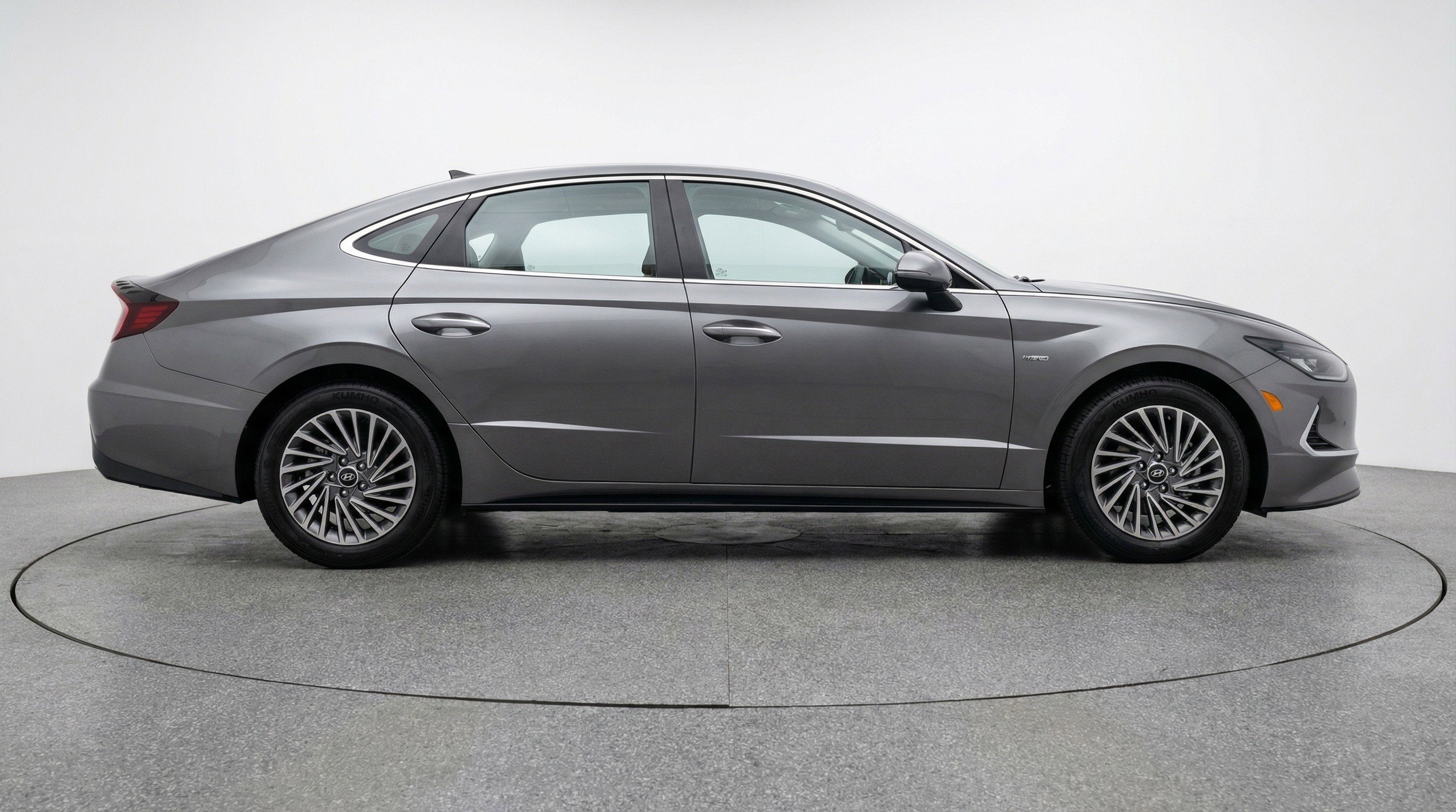 Used 2025 Hyundai Sonata SEL FWD image 11