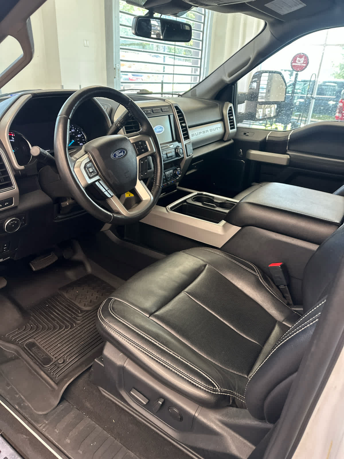 Used 2020 Ford F250 Lariat w/ Lariat Value Package AWD/4WD image 12