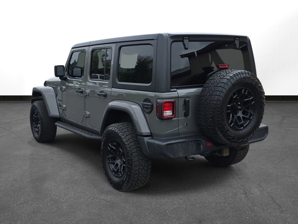 Used 2020 Jeep Wrangler Unlimited Sahara AWD/4WD image 9