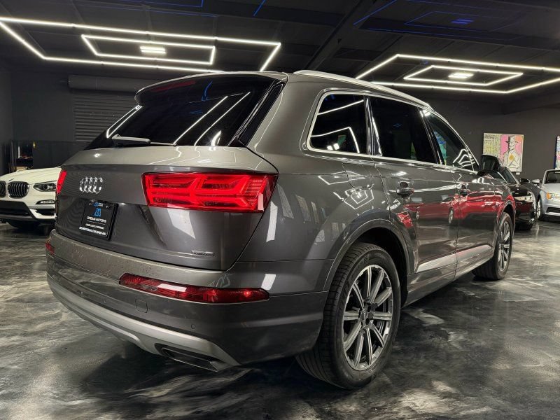 Used 2019 Audi Q7 2.0T Premium Plus w/ Premium Plus Package AWD/4WD image 5