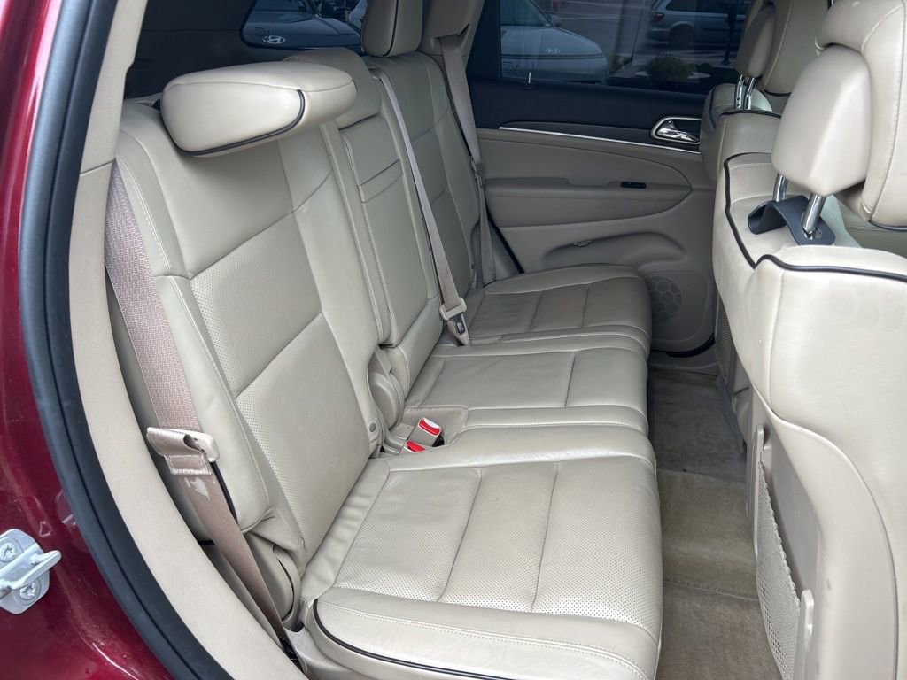 Used 2017 Jeep Grand Cherokee Overland AWD/4WD image 25