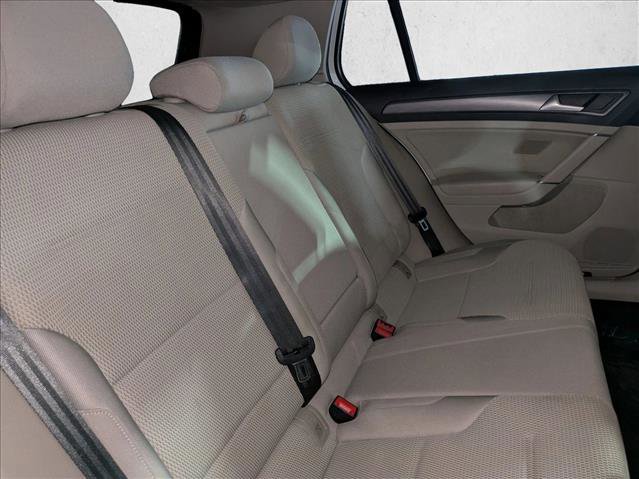 Used 2019 Volkswagen Golf S image 19